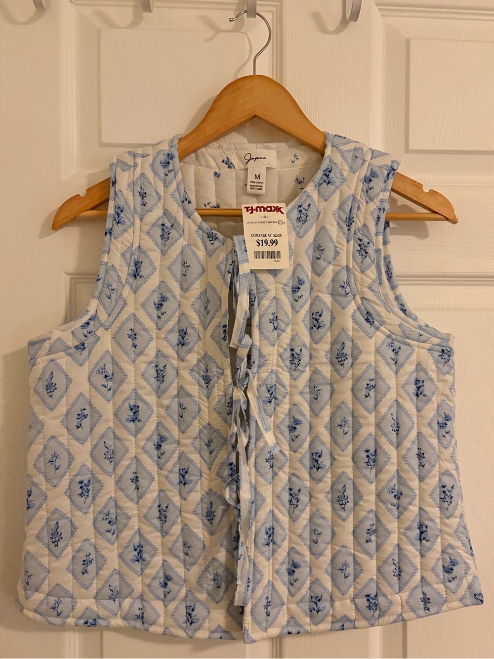 NWT Japna Quilted Tie Front Vest- Blue and White
